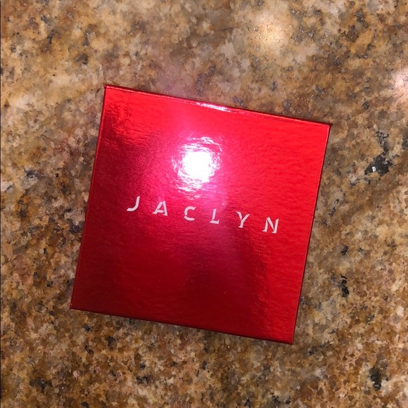 Jaclyn Cosmetics Highlighter Twinkle - Picture 3 of 3